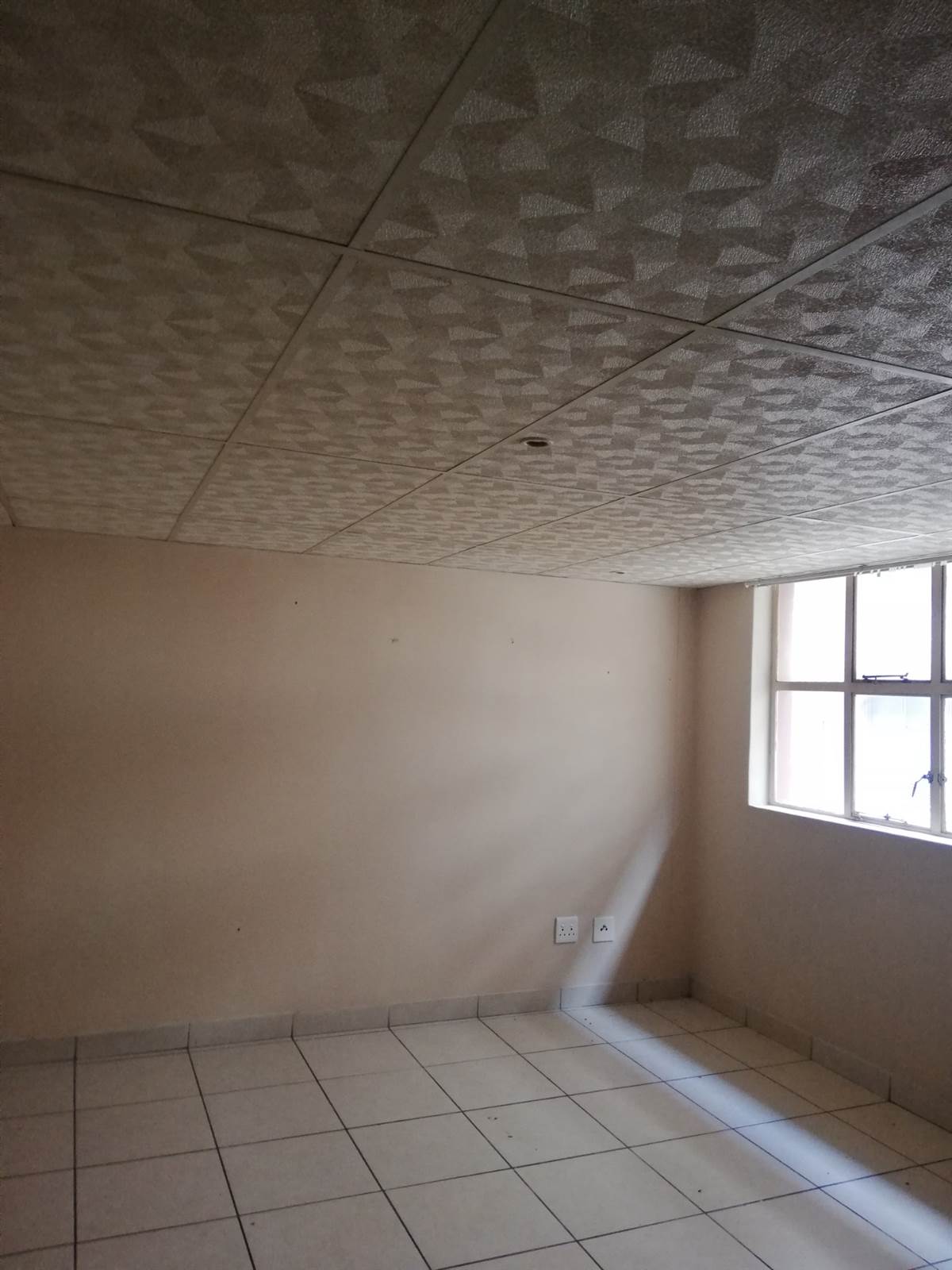 Bachelor apartment in Pretoria Central photo number 2