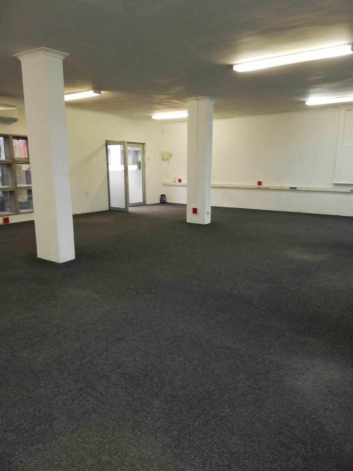 85  m² Office Space in Maitland photo number 2