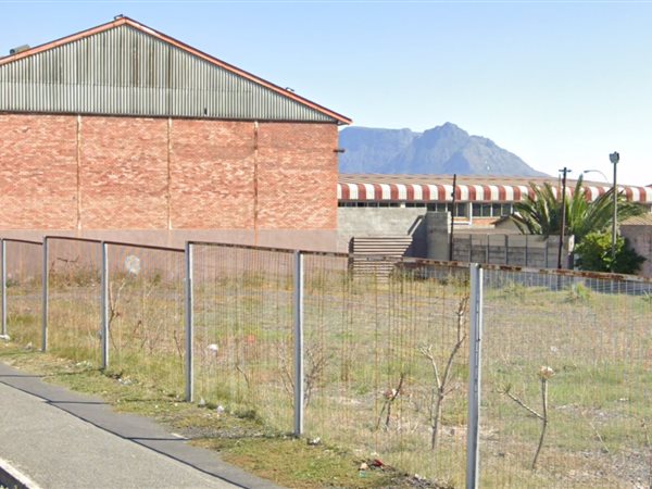 3471 m² Land available in Elsies River Industrial