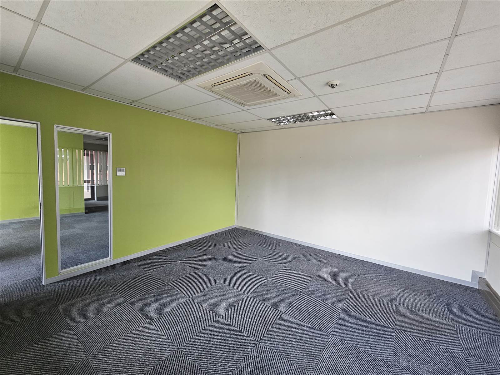 815  m² Commercial space in Centurion CBD photo number 22
