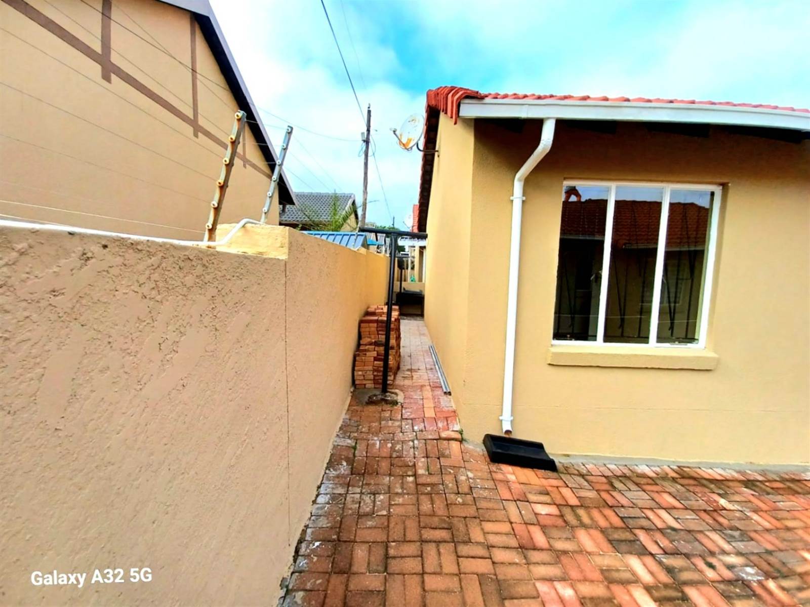 3 Bed Townhouse in Ormonde photo number 4