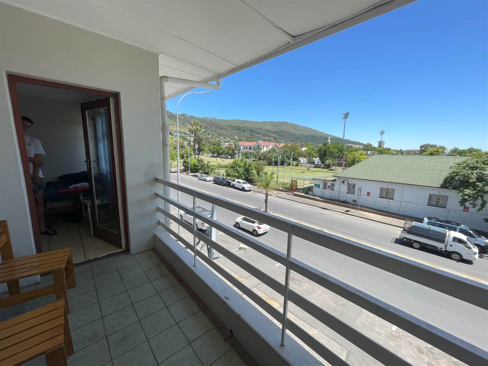 2 Bed Apartment in Paarl photo number 6