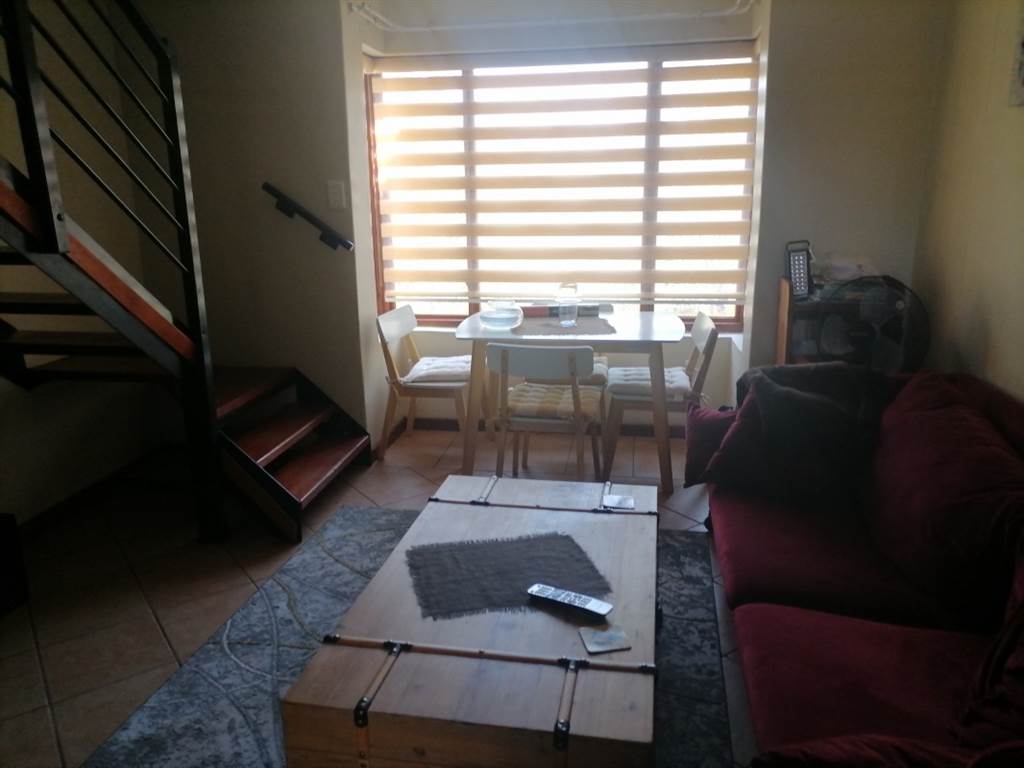 2 Bed Apartment in Zambezi Country Estate photo number 11