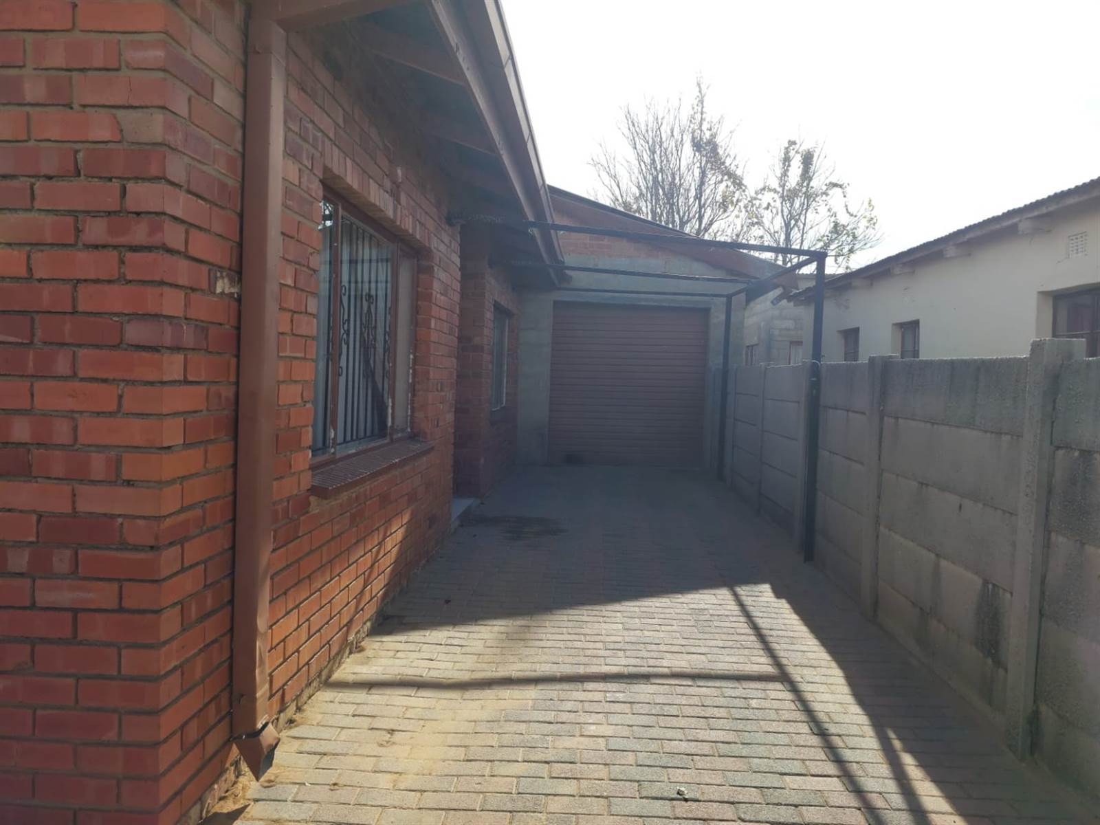 3 Bed House in Kutlwanong photo number 9
