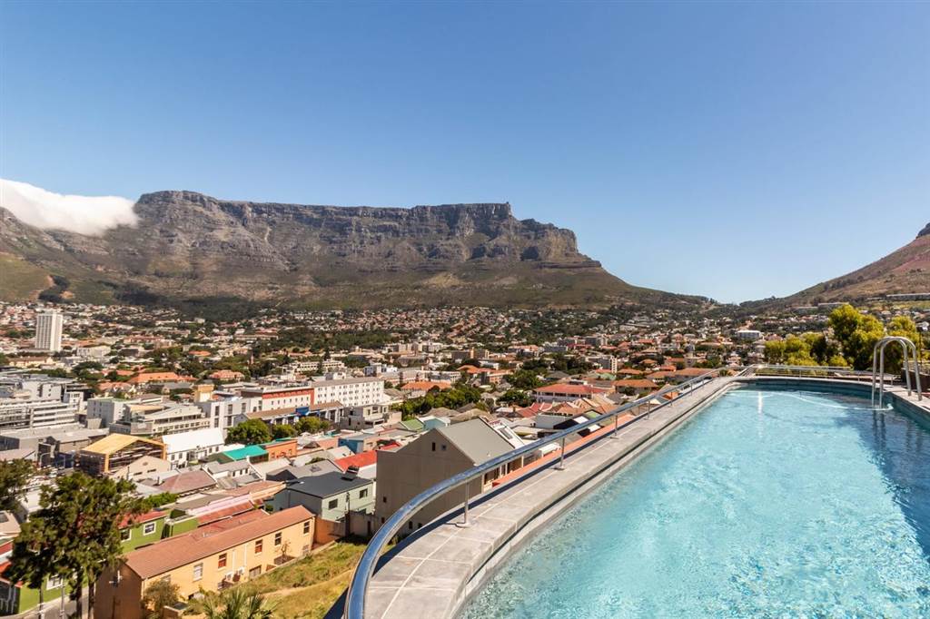 1 Bed Apartment in Bo-Kaap photo number 1