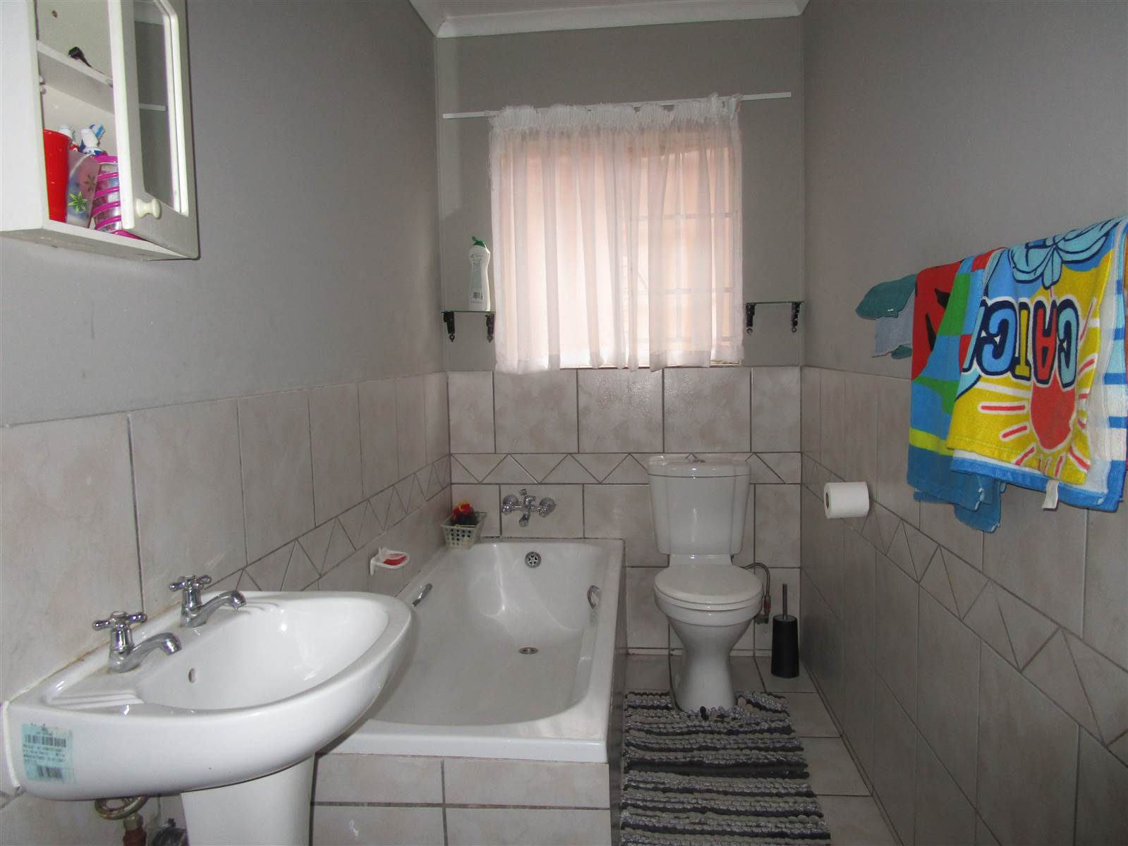 3 Bed Simplex in Sinoville photo number 20