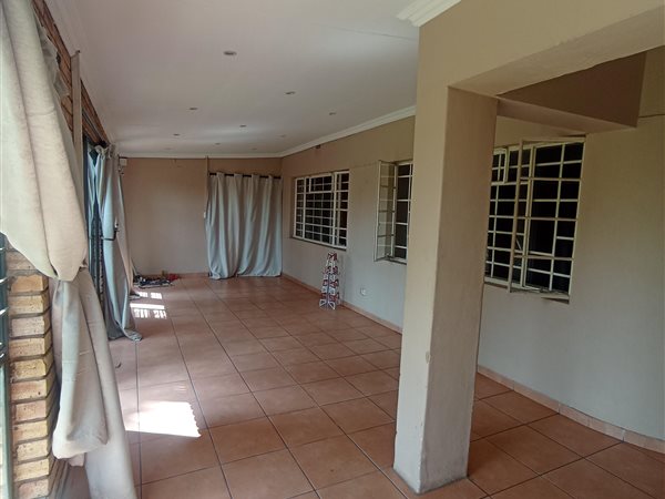 3 Bedroom House 3 Bedroom House