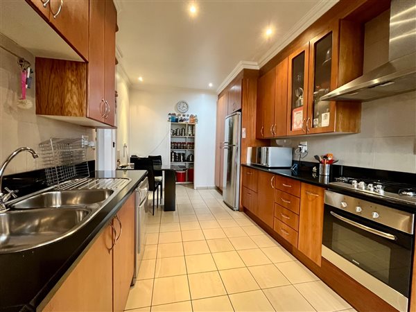 4 Bed Apartment