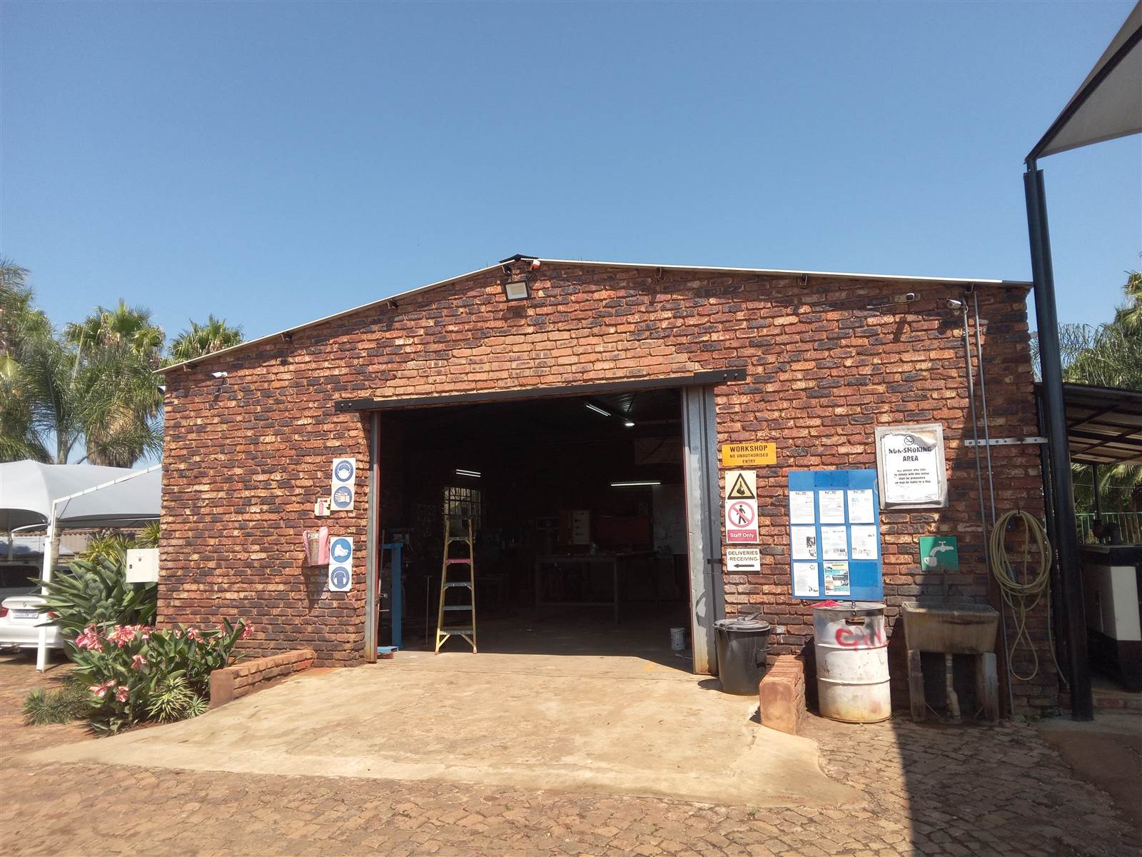 180  m² Industrial space in Syferfontein photo number 10