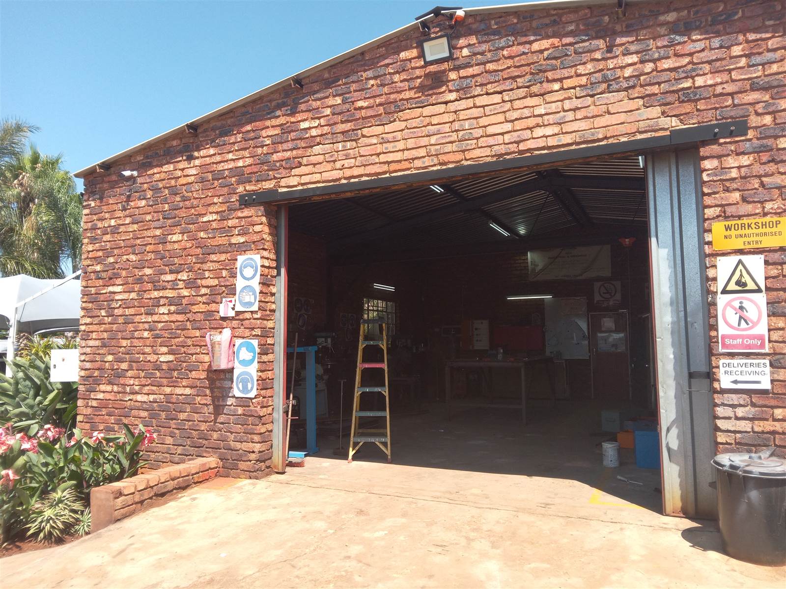 180  m² Industrial space in Syferfontein photo number 6