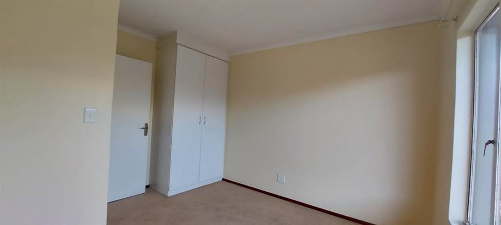 2 Bed Apartment in Rynfield photo number 6