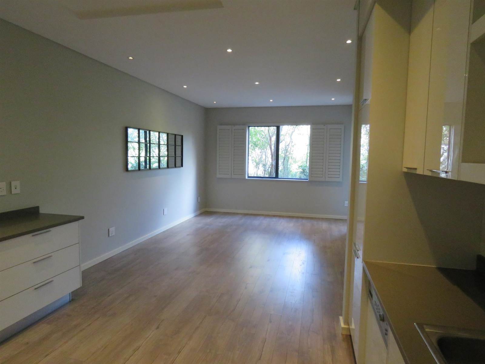 1 Bed Apartment in Steyn City photo number 4