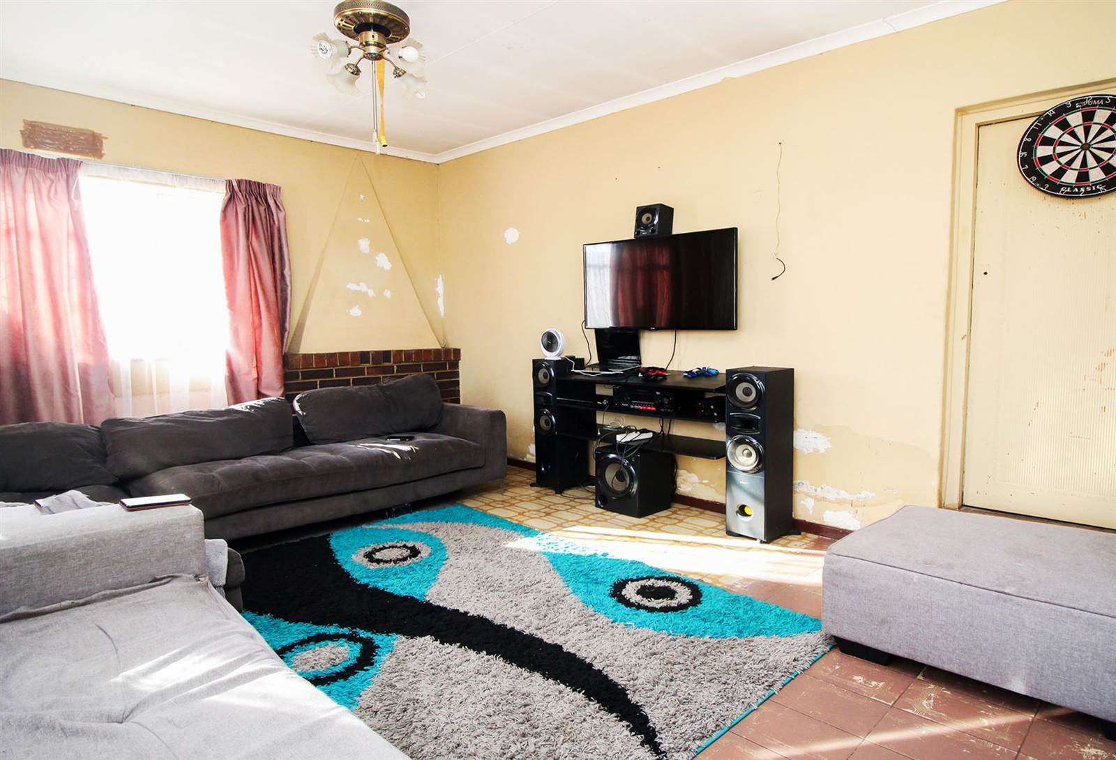 3 Bed House in Bosmont photo number 12