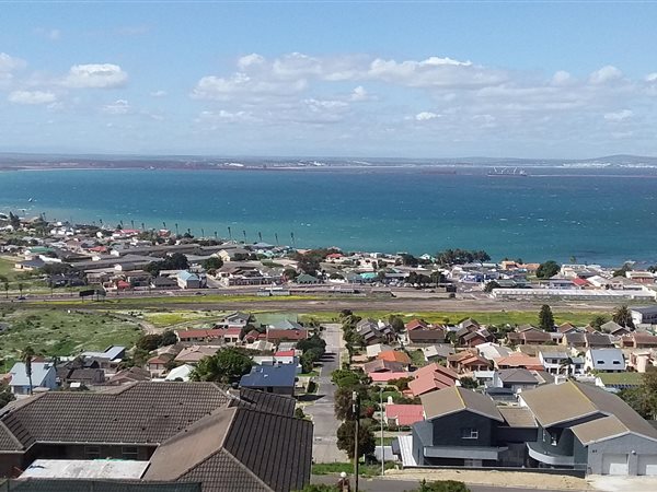 999 m² Land available in Saldanha