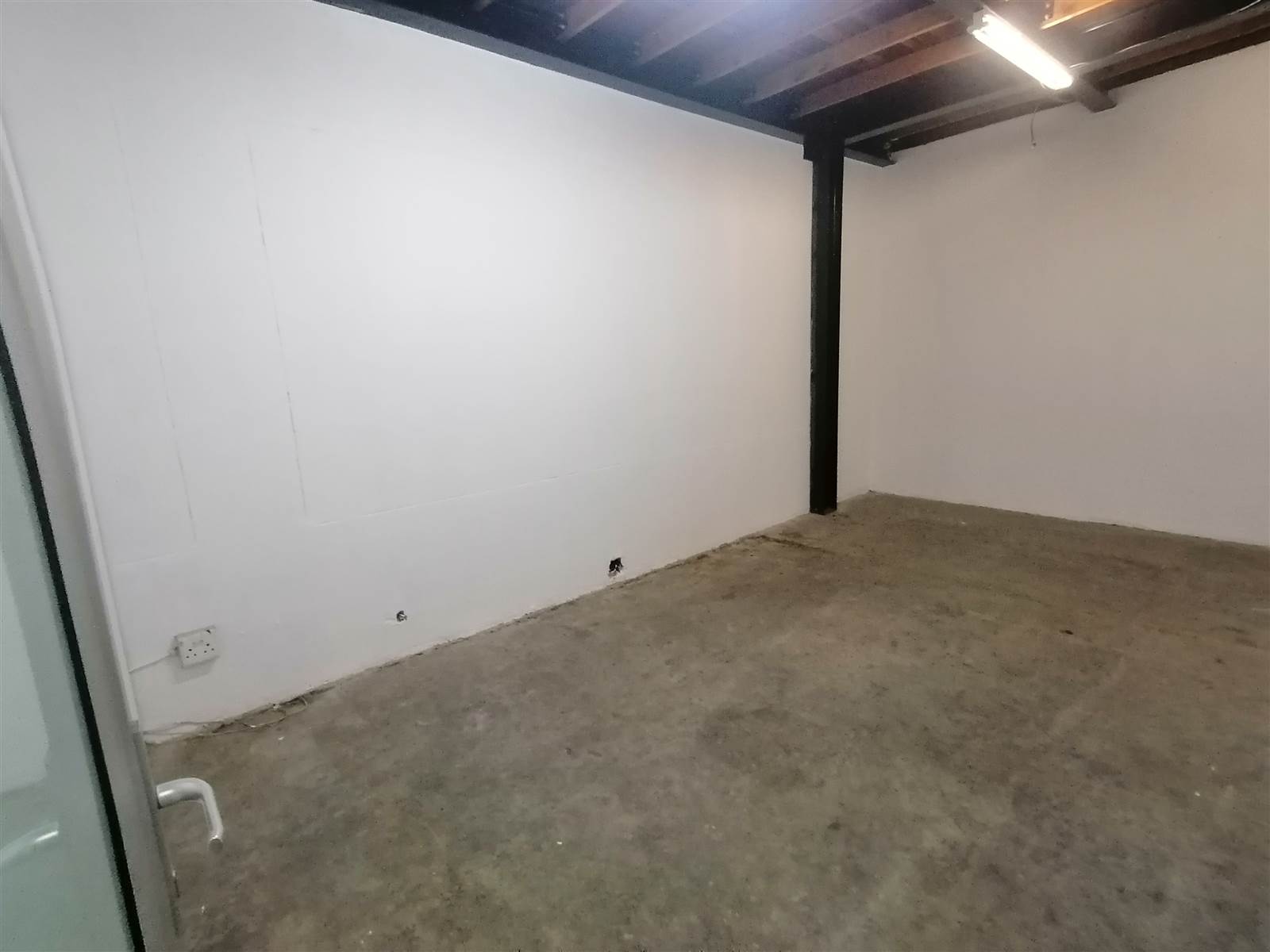 2008  m² Commercial space in Wynberg photo number 15