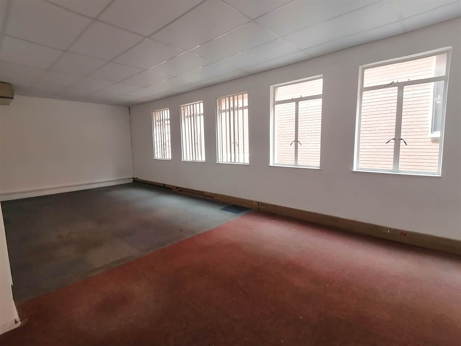 2008  m² Commercial space in Wynberg photo number 19
