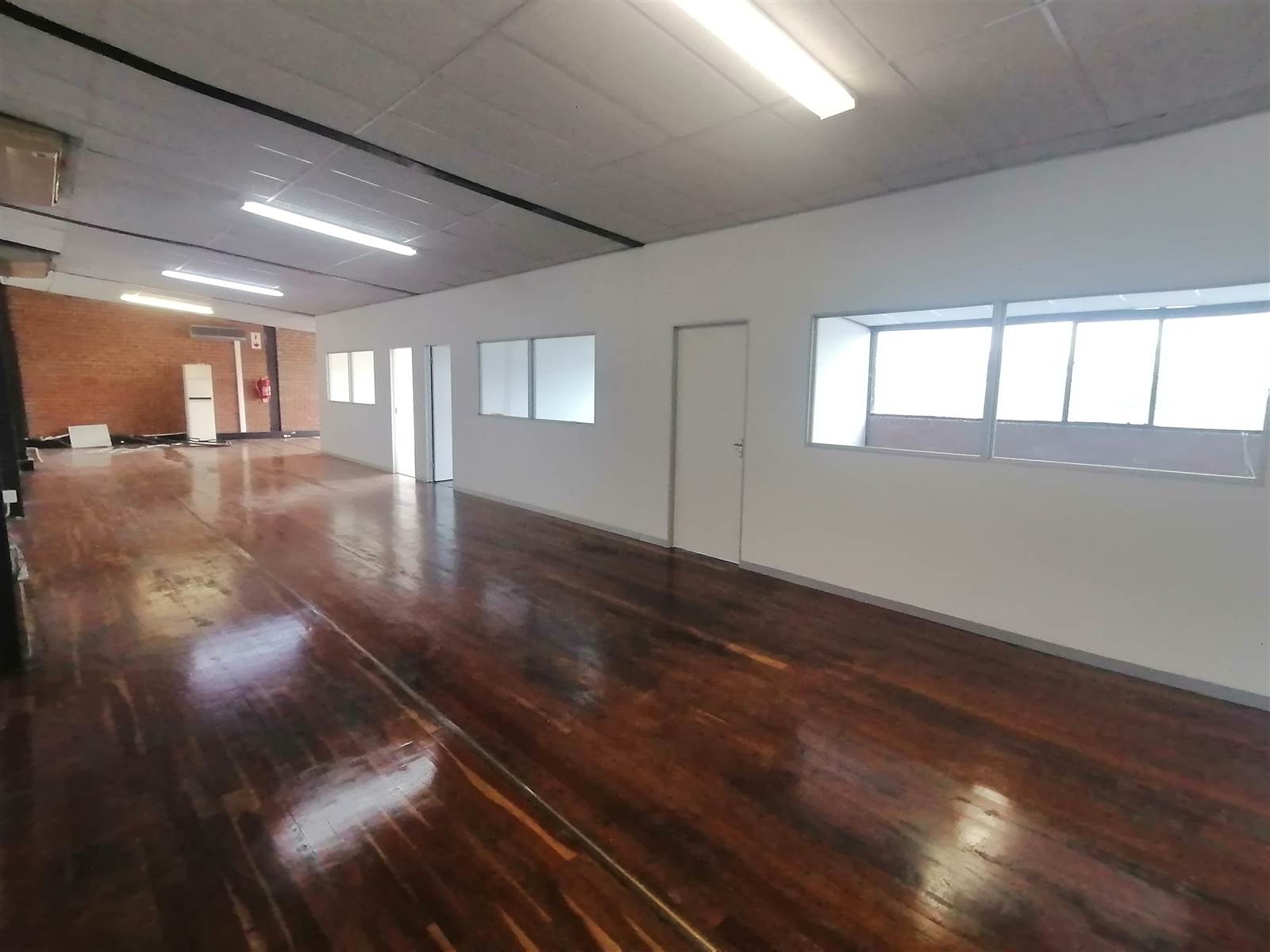 2008  m² Commercial space in Wynberg photo number 27