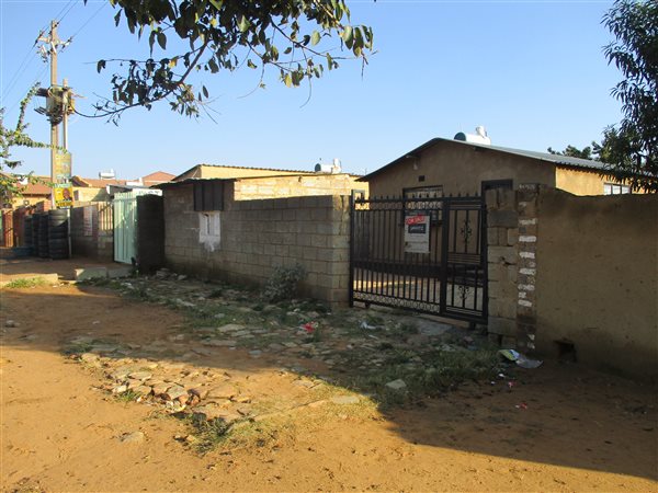 1 Bedroom House 1 Bedroom House