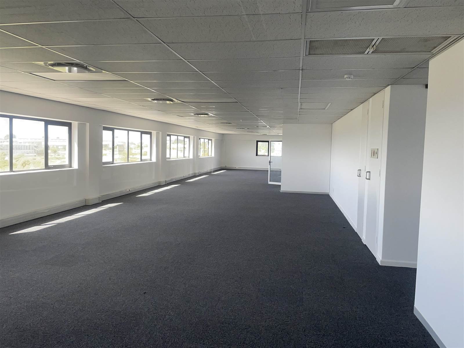 228  m² Commercial space in Midridge Park photo number 13