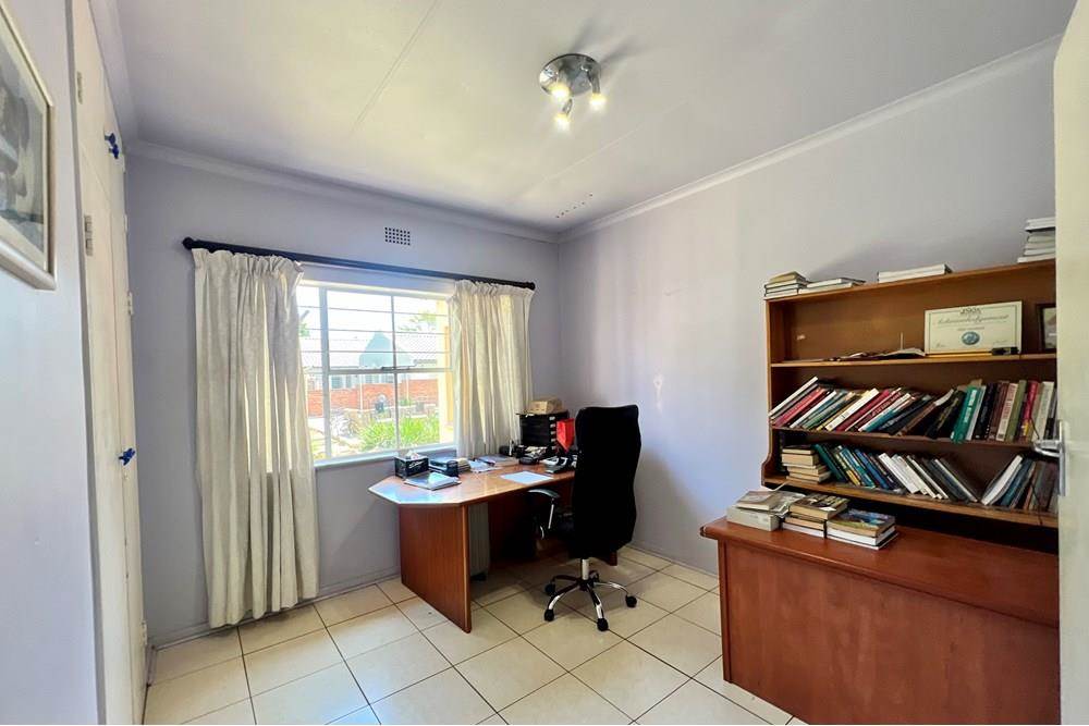 4 Bed House in Rivonia photo number 12