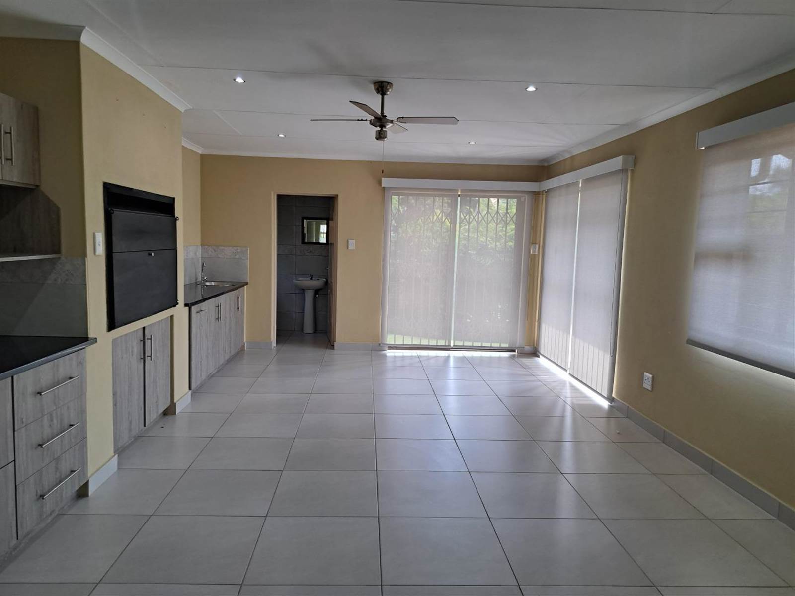 4 Bed House in Secunda Central photo number 18