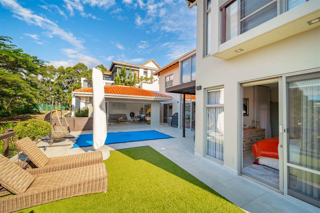 5 Bedroom House 5 Bedroom House