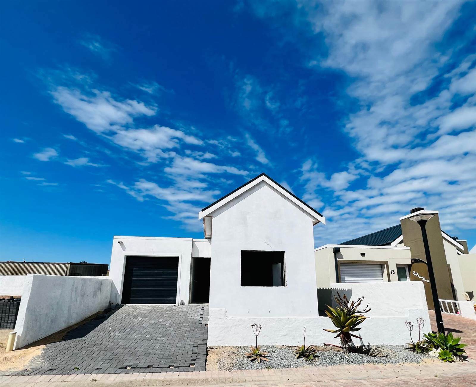 2 Bed House in Yzerfontein photo number 21
