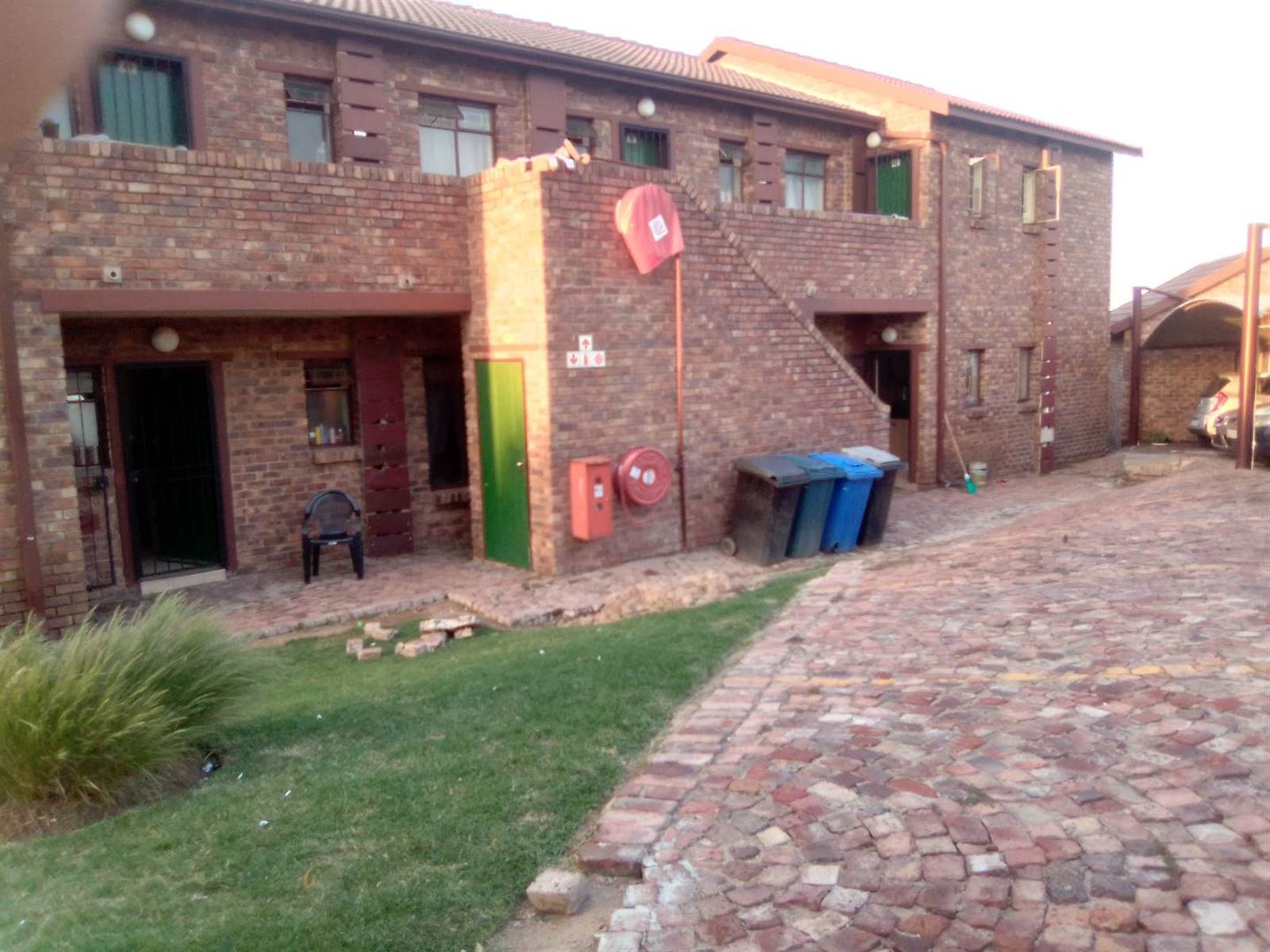 2 Bed Apartment in Olievenhoutbosch photo number 30