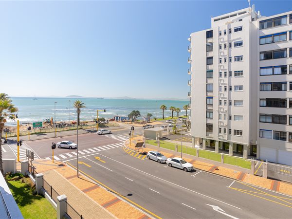 1 Bed Apartment in Mouille Point