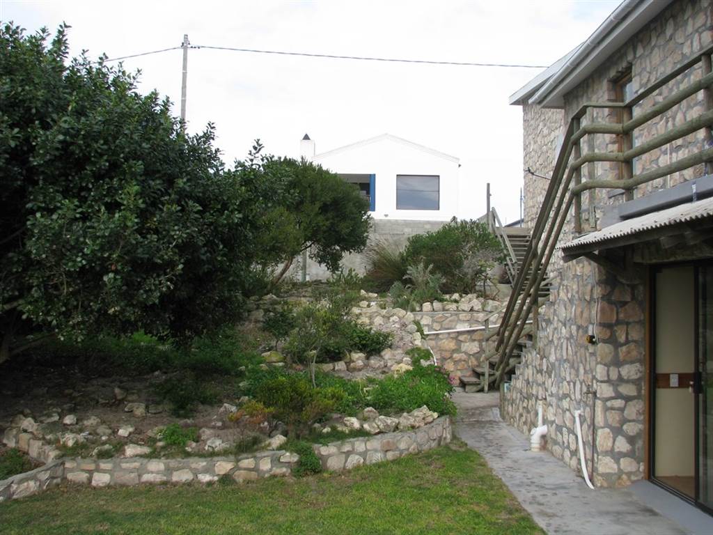 7 Bed House in Arniston photo number 14