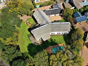 4 Bed House in Glen Lauriston