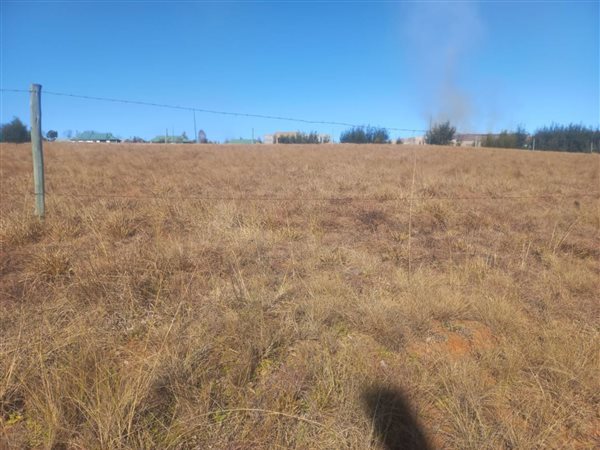941 m² Land available in Mthata