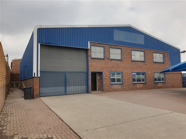 625  m² Industrial space in Sebenza