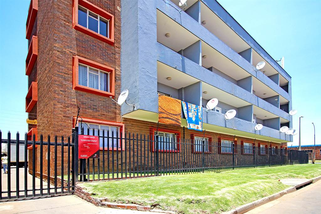 1 Bed Apartment to rent in Benoni Central | RR4116850 | Private Property