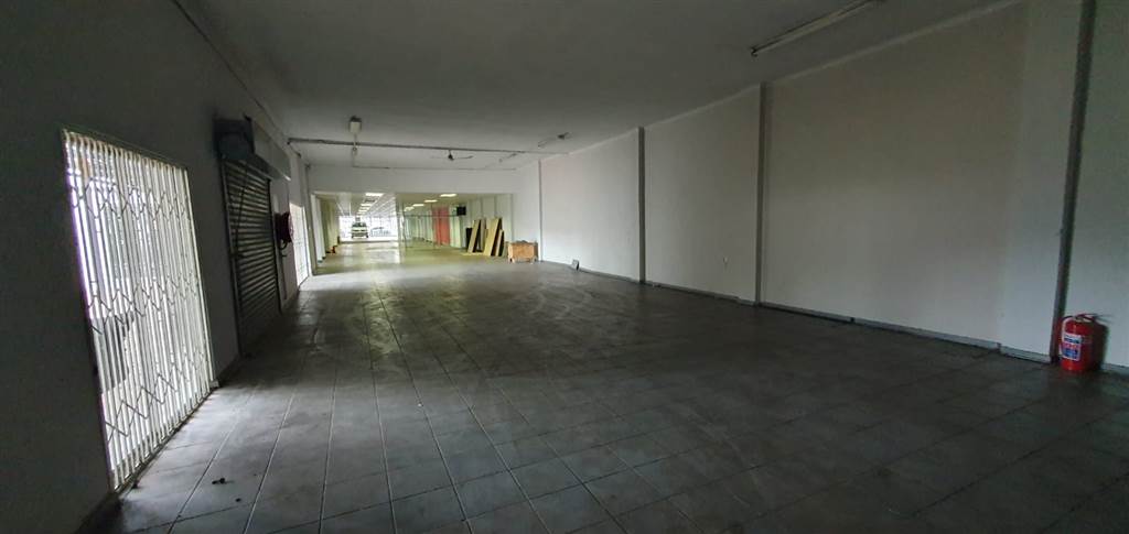 1500  m² Commercial space in Arcadia photo number 7
