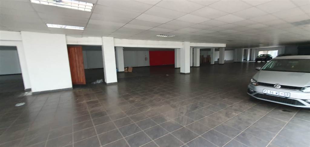 1500  m² Commercial space in Arcadia photo number 15