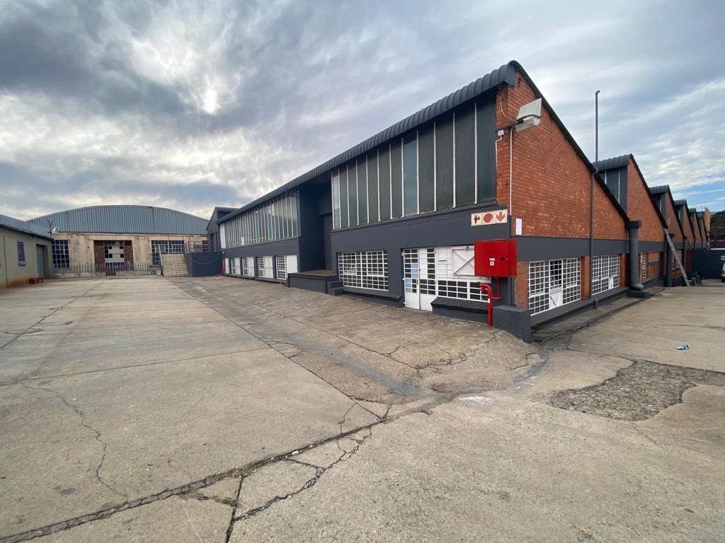 4302  m² Industrial space in Industria West photo number 2