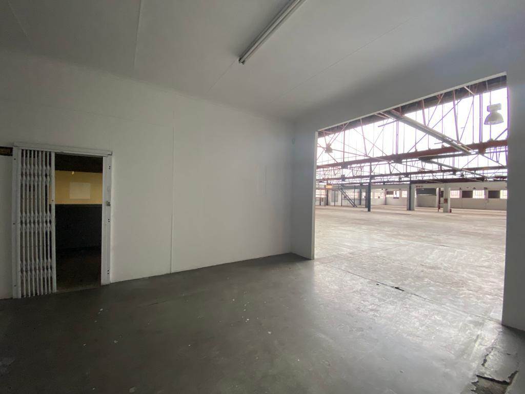 4302  m² Industrial space in Industria West photo number 10