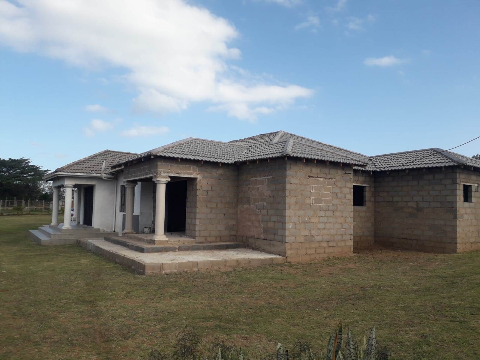 4 Bed House in Umgababa photo number 2