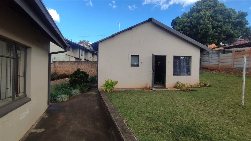 3 Bed House in Tzaneen photo number 27