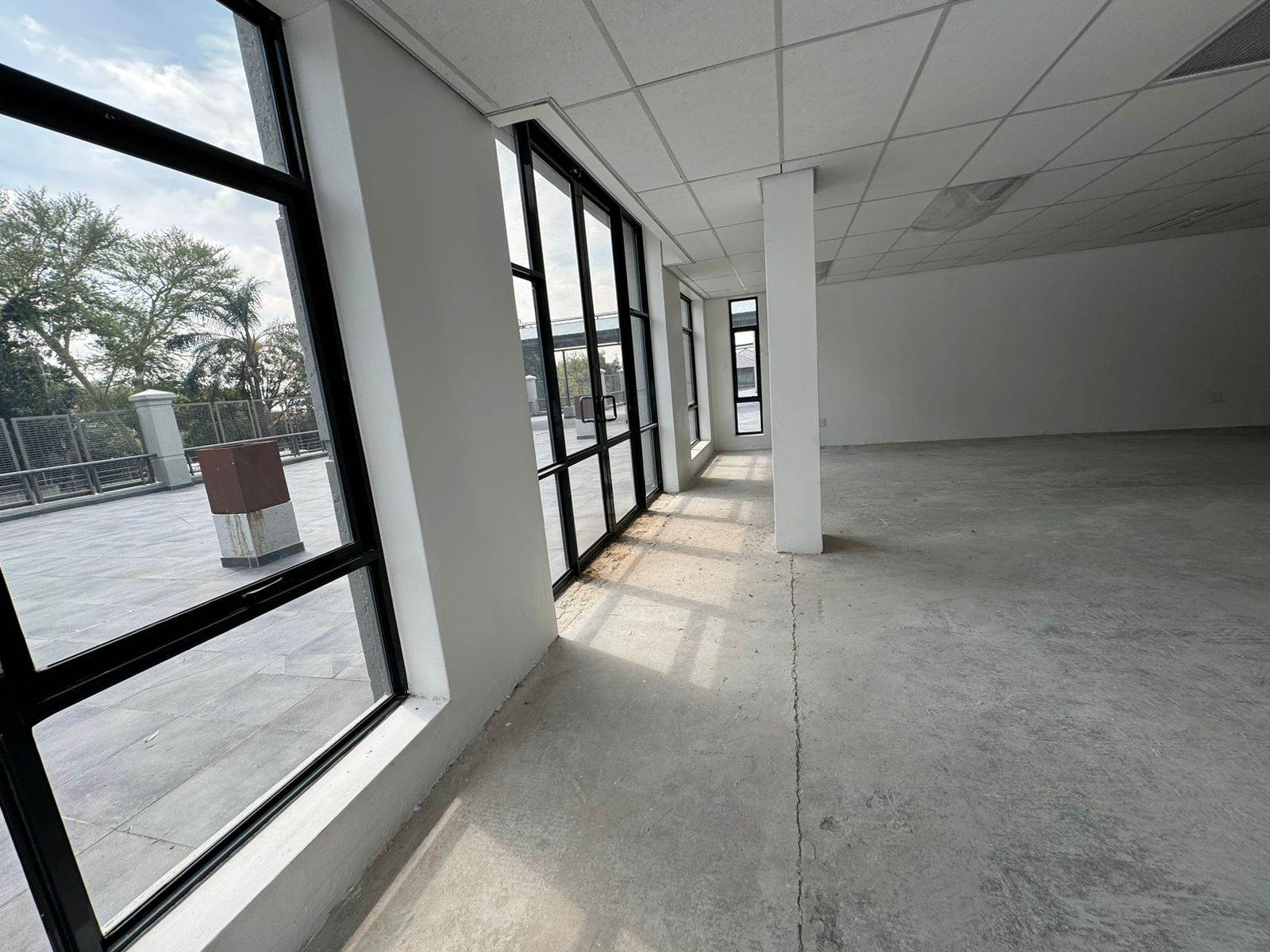 130  m² Commercial space in Morningside photo number 8