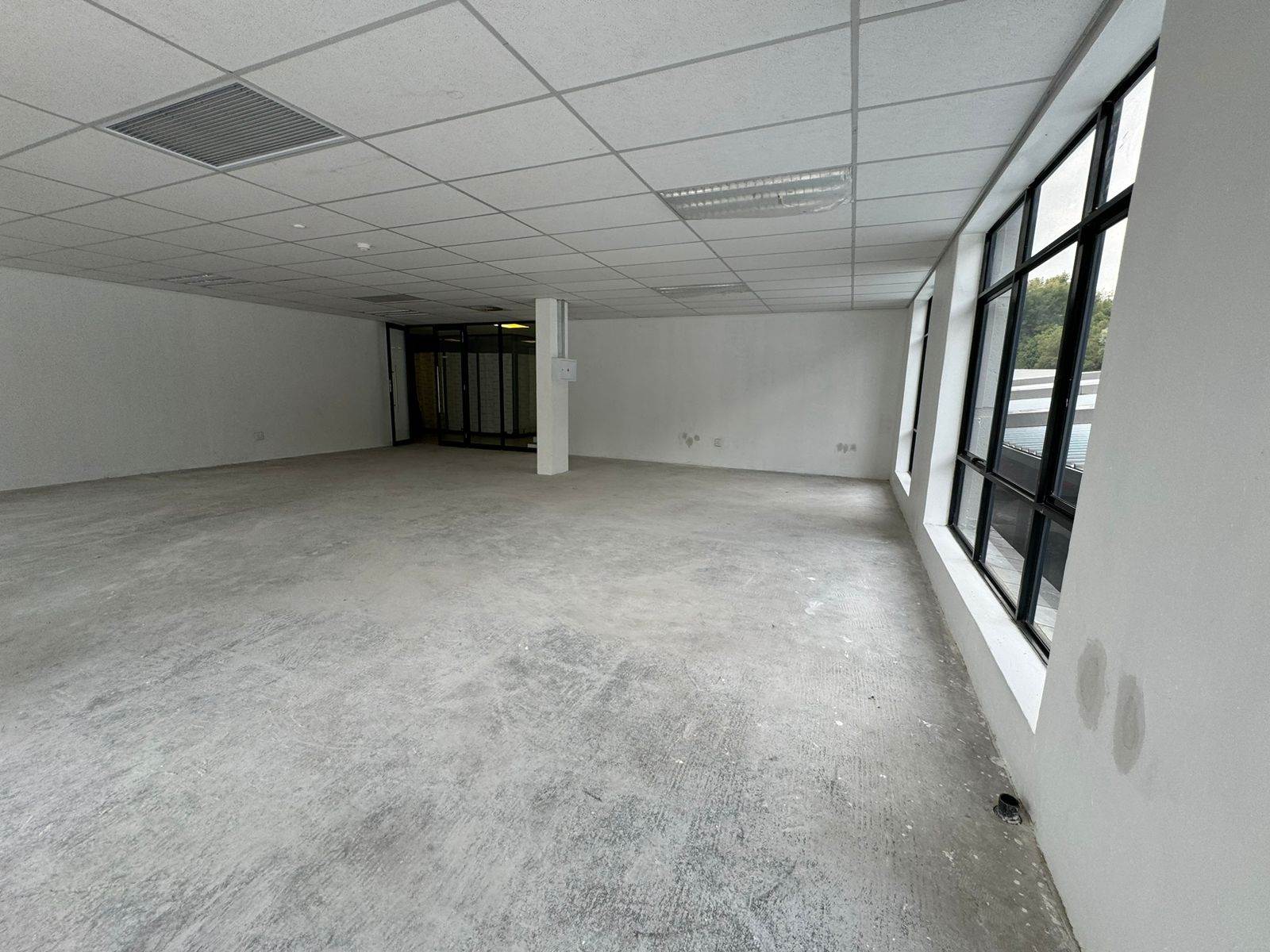 130  m² Commercial space in Morningside photo number 4