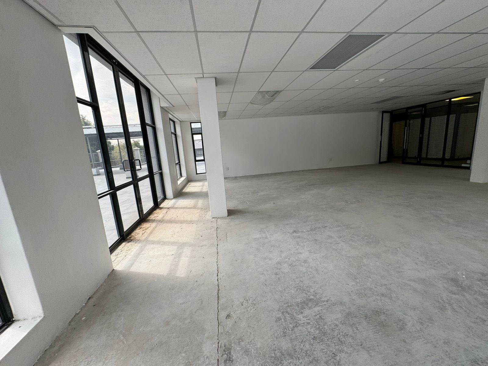 130  m² Commercial space in Morningside photo number 7