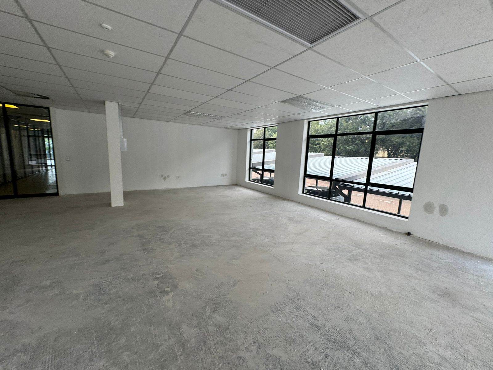 130  m² Commercial space in Morningside photo number 14