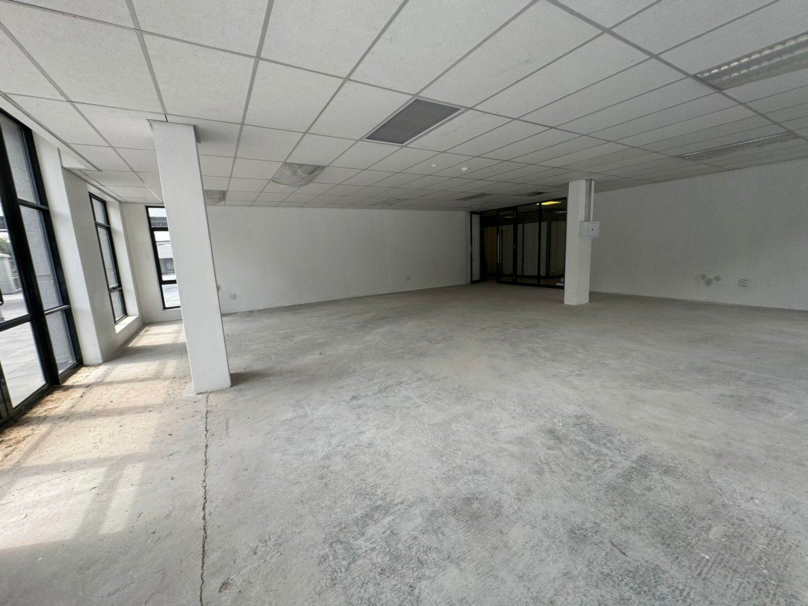 130  m² Commercial space in Morningside photo number 6