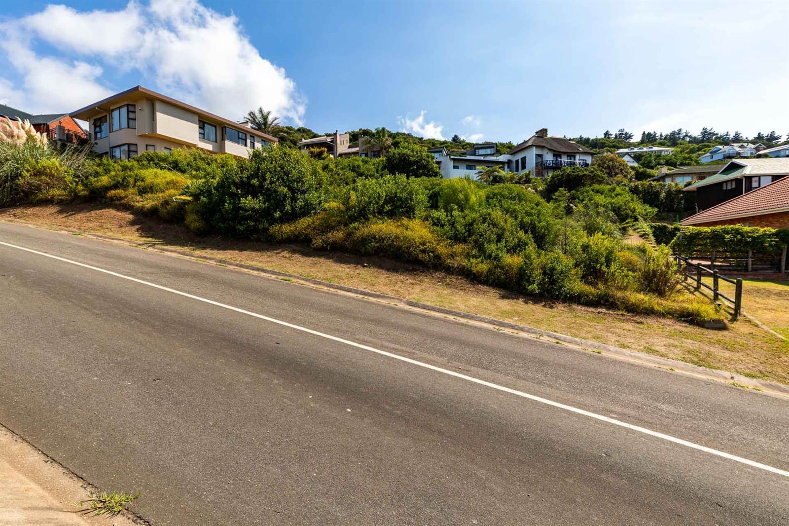 1008 m² Land available in Outeniqua Strand photo number 17