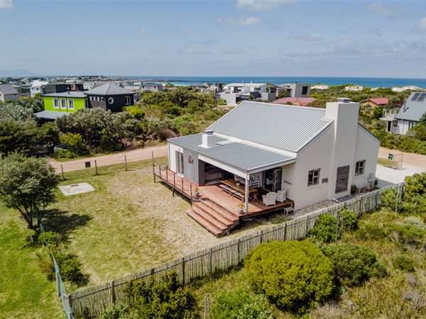 3 Bed House in Bettys Bay