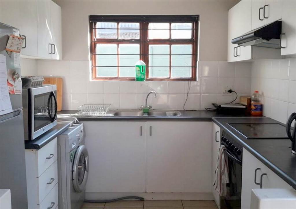 2 Bed Flat to rent in Plumstead RR4200131 Private Property