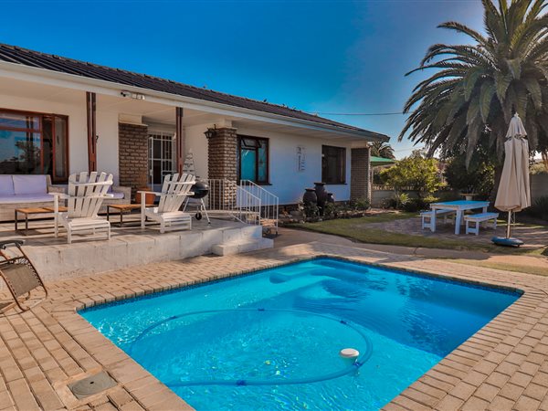 7 Bed House in Hartenbos
