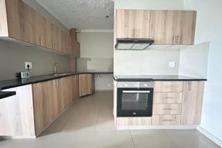 3 Bed Apartment in Athlone Park photo number 15